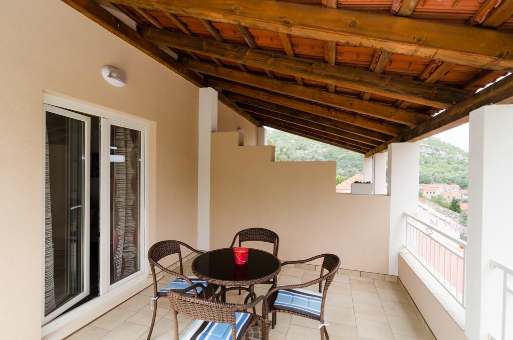 Apartments Leviana Saplunara Exterior photo