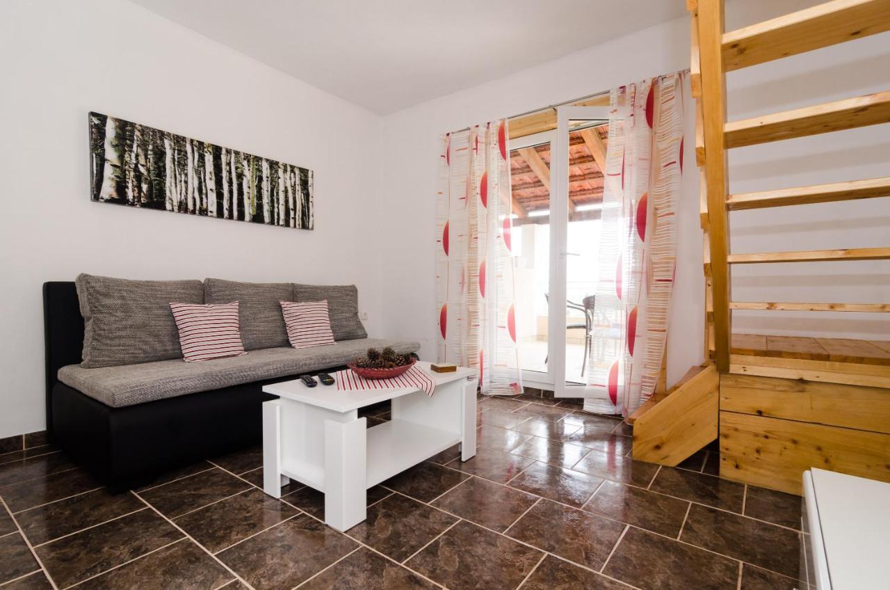 Apartments Leviana Saplunara Exterior photo